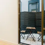 Modern Duplex 2B 2Bath Historic Centre