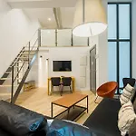 Modern Duplex 2B 2Bath Historic Centre