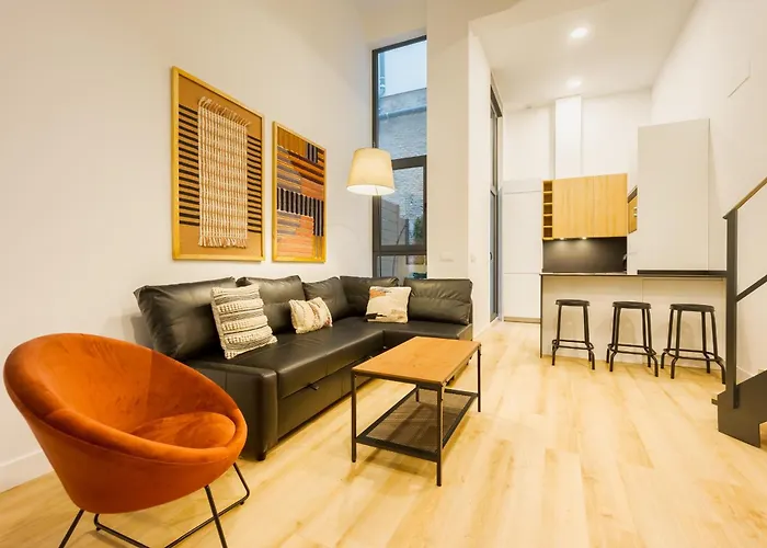 Modern Duplex 2B 2Bath Historic Centre
