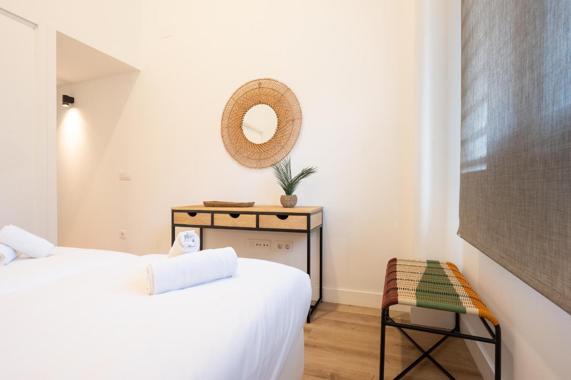 Apartment Modern Duplex 2b 2bath Historic Centre